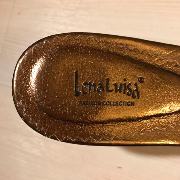 💚3/$20💚 Lena Luisa gold slip on slides - Picture 5 of 6